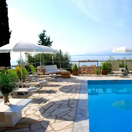 Captain's Apts Barbati