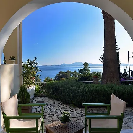 Captain's Apts Aparthotel