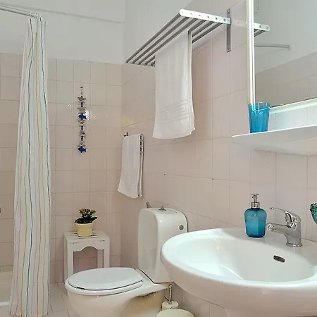 Captain's Apts Aparthotel