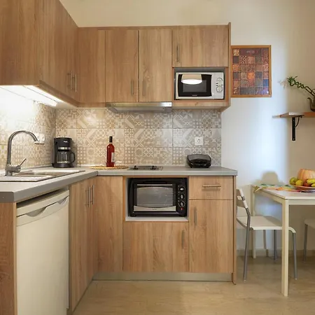 Captain's Apts Hotel de apartamente 2*