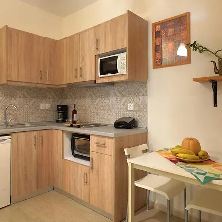 Captain's Apts Hotel de apartamente 2*