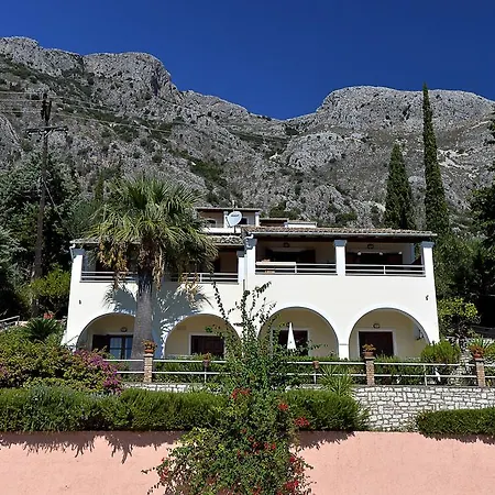 Lägenhetshotell Captain's Apts