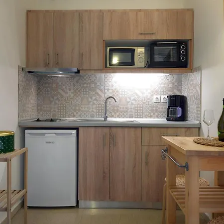 Lägenhetshotell Captain's Apts Barbati
